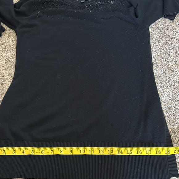 Cable & Gauge black sparkly top in size large - Picture 7 of 8